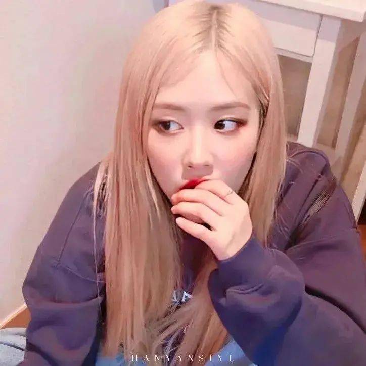 blackpink肉肉吃玉米,blackpink肉肉 blackpink全员头像想从你那里偷一份可爱