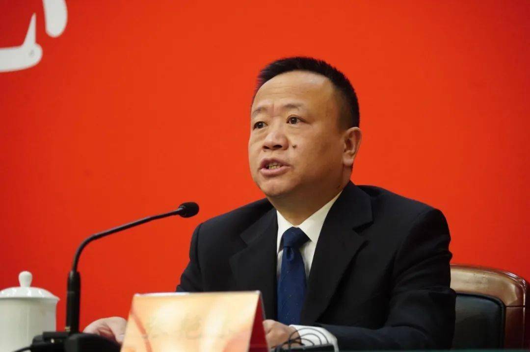 城市副中心党工委委员,发展改革局局长,北京市发改委副主任张艳林.