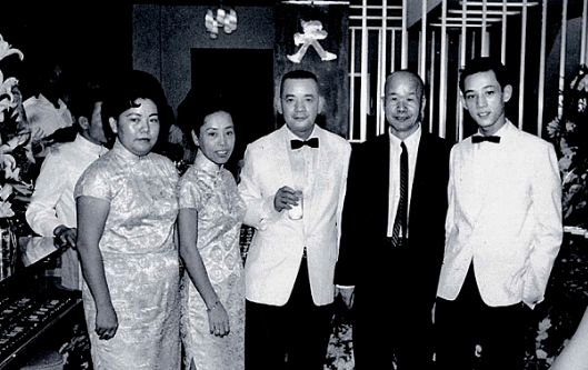 《争气》007香港英皇集团主席杨受成博士传记有声连播