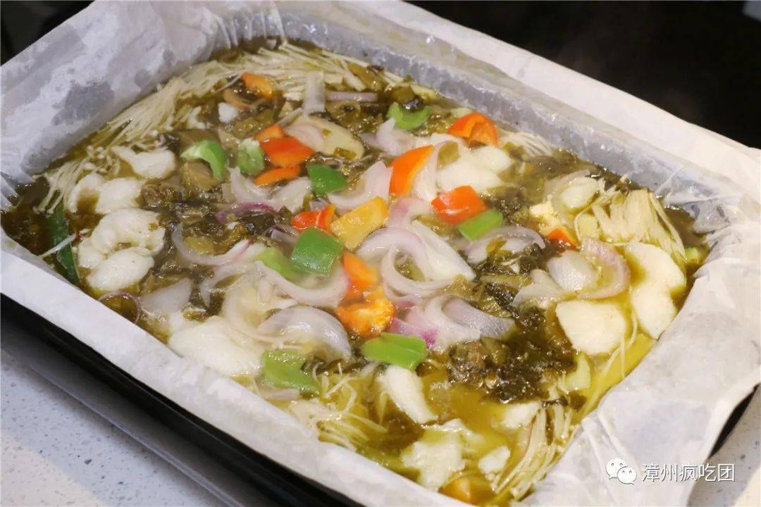 鸭血口感嫩滑,香气入味,绵软销魂是四川麻辣风味的哈哈,虽然烫口,但是