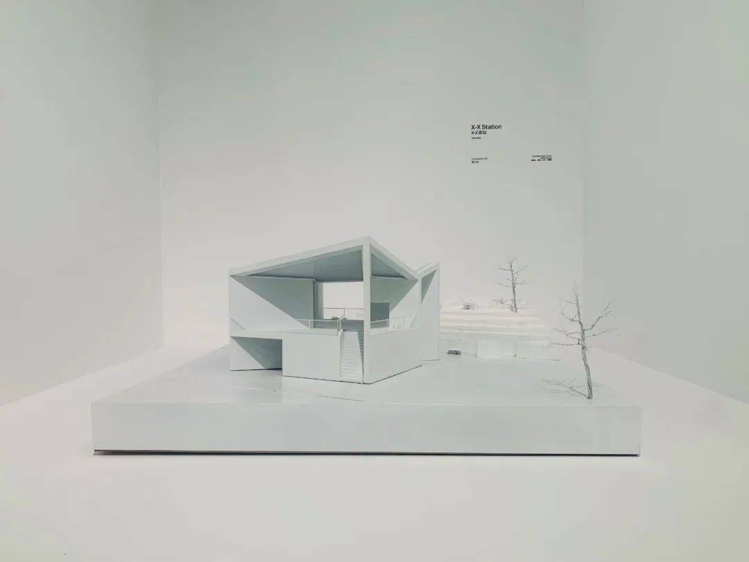 建筑设计师戚山山的参展作品  「x-x驿站」是探索未来居住空间的新