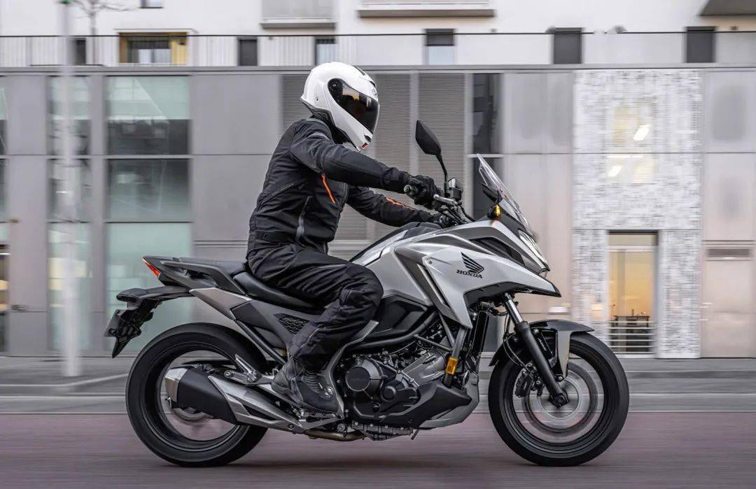 2021款本田nc750x自动档台湾上市398万新台币约91万