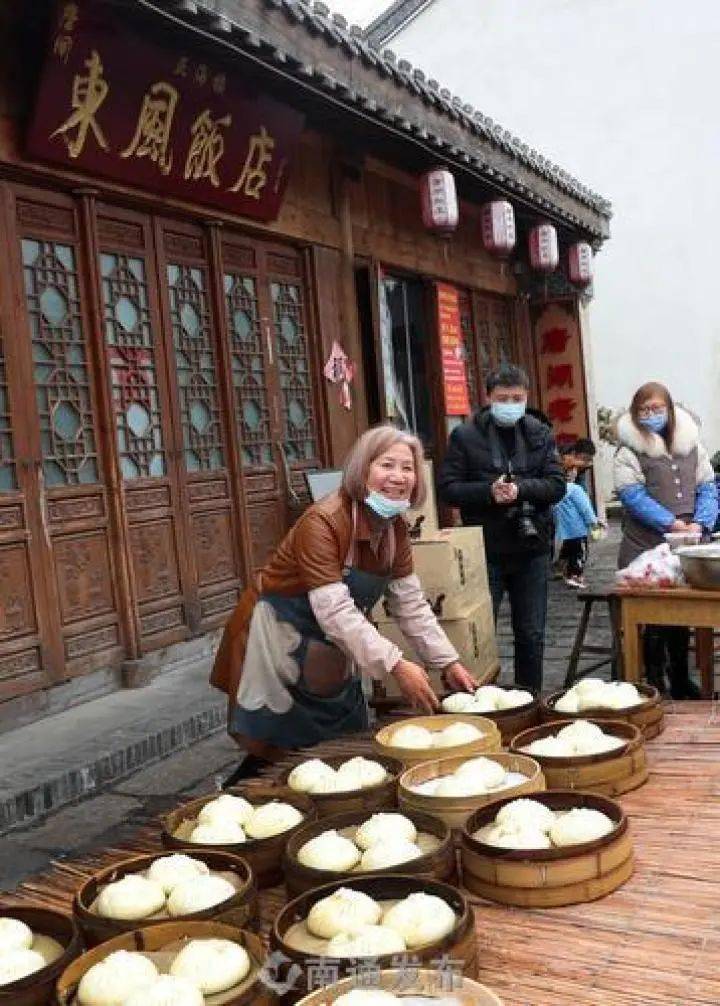 唐闸古镇"爱心饭店"年味浓_南通