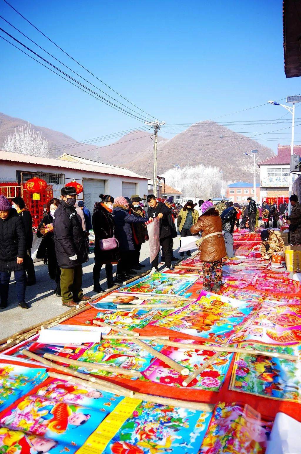 尽显于集市中的每个角落东北年味就是从赶大集,买年货开始蔬菜瓜果