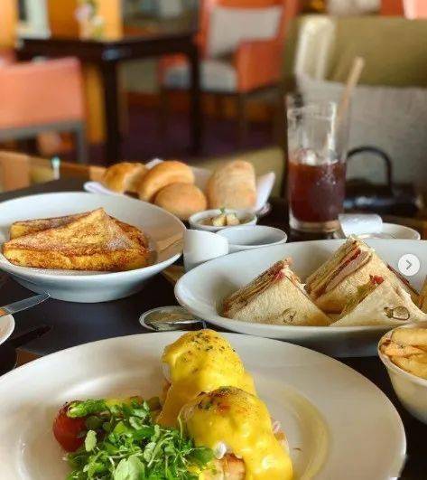 乐资讯丨水蛇腰高颜值女神,网友:此女只应天上有