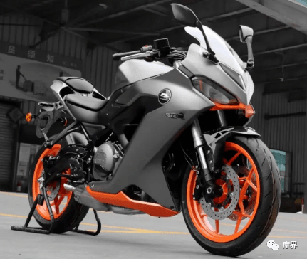 钱江qj赛350双缸跑车实车曝光