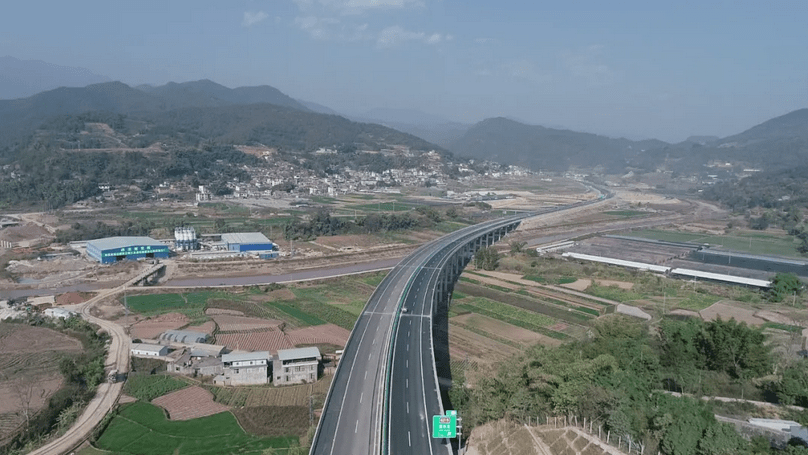 好消息!南涧至景东高速公路分段建成试通车