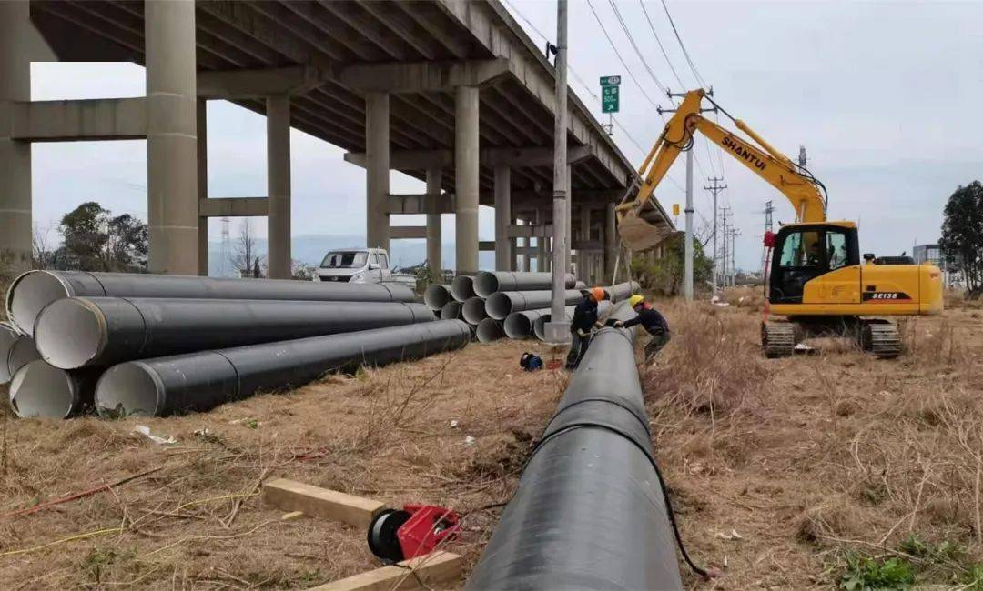 乐清再次应急跨江引水……_管道