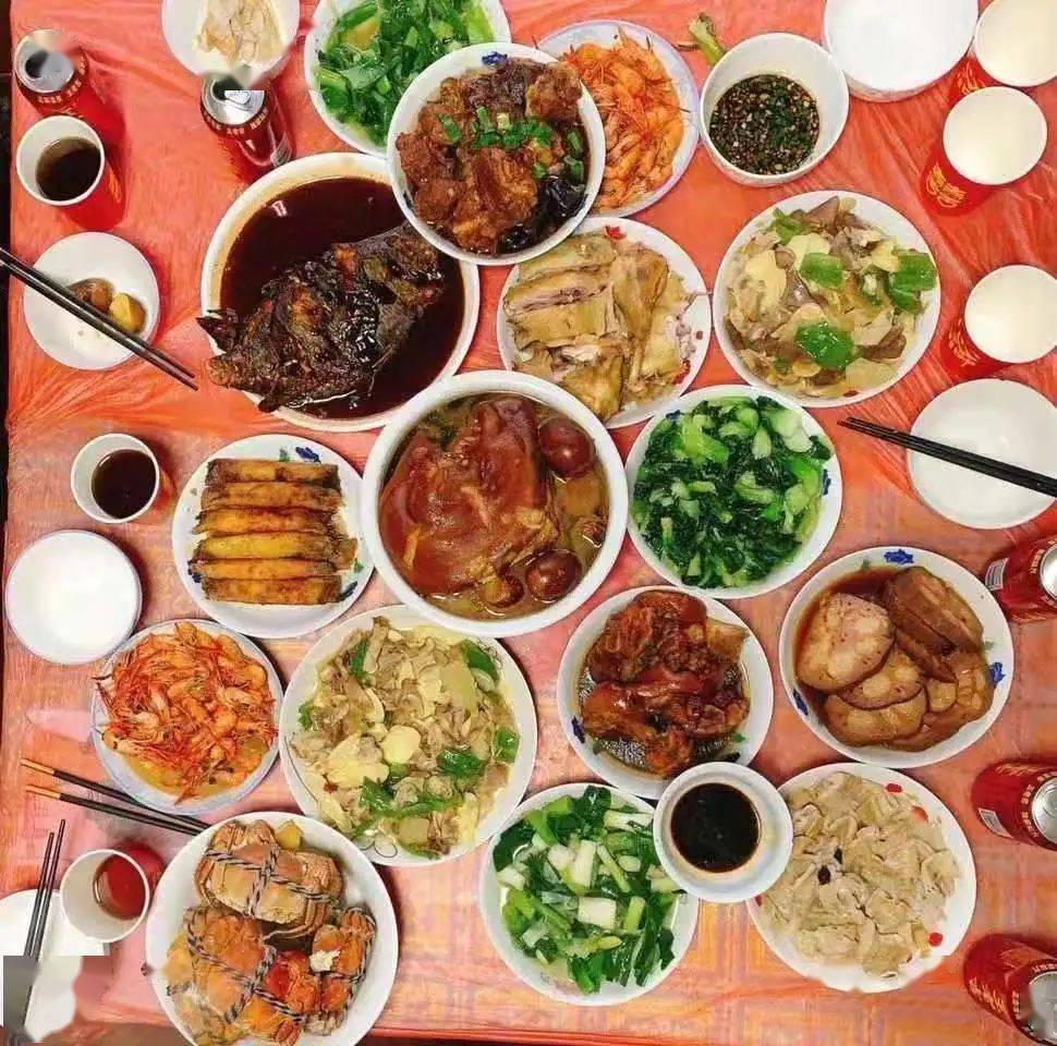 一起吃年夜饭吧