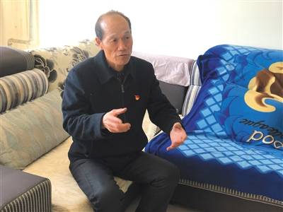 宁夏闽宁镇干沙滩变成金沙滩