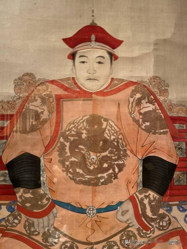 沈阳故宫旧藏画像顺治帝是微胖青年皇太极是传统福相