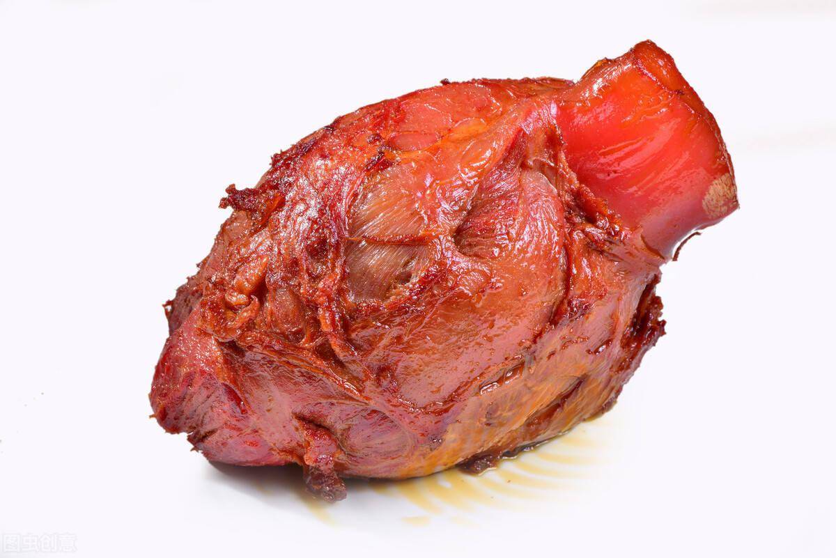 我们都会感觉占了便宜,其实并不是,很有可能就是这些牛肉是注胶肉