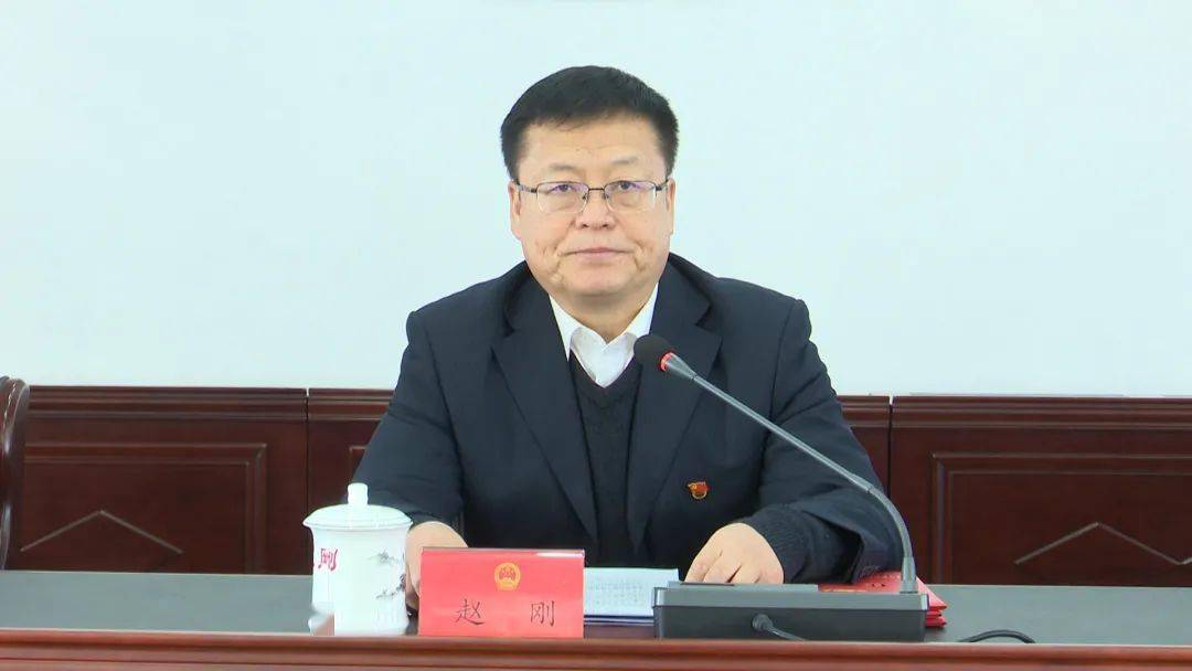 桓仁满族自治县人大常委会2021年工作计划(草案)》,并进行了人事任免
