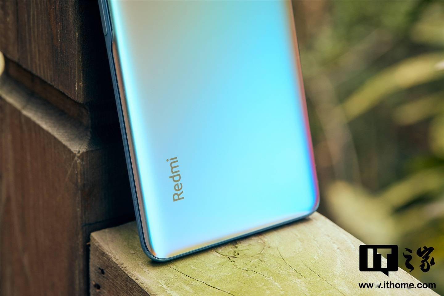 红米k40pro真机图片,红米k40细节图 【it之家开箱】redmi k40 pro 图赏:幻境