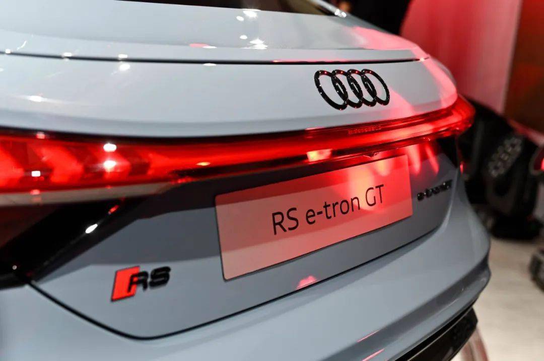 rs与e-tron的完美合体,奥迪rs e-tron gt正式亮相