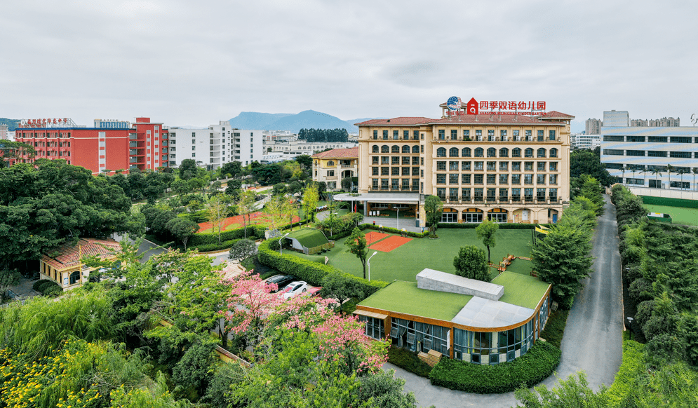 华威时代中学,四季双语幼儿园 实景图