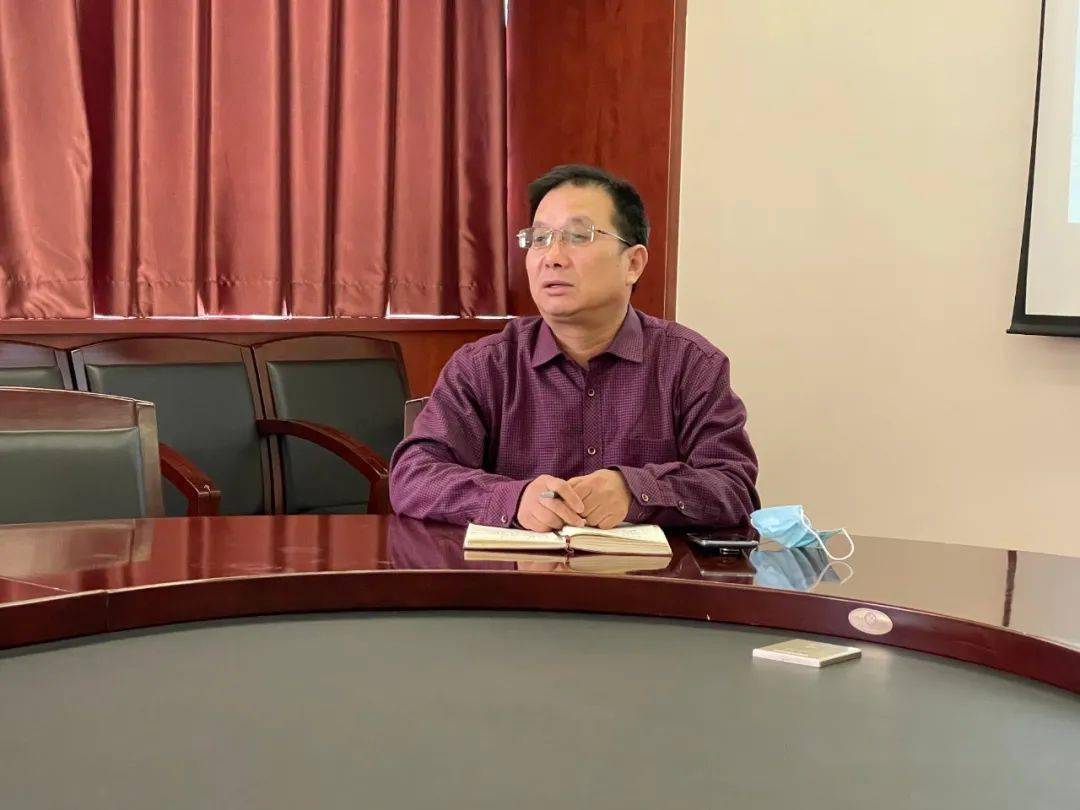 提质增效,重在细节 一中东校区召开音体美心教师专题会_米秉玺