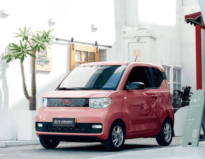 小蚂蚁和五菱宏光mini ev同月上新,谁会成炮灰