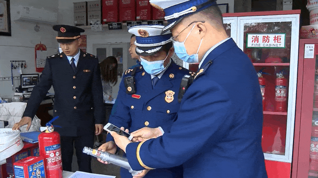 大队还通过微信公众号平台连续一周推送,内容主要普及假冒伪劣消防