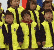 搞笑GIF: 这操作别人也是学不来