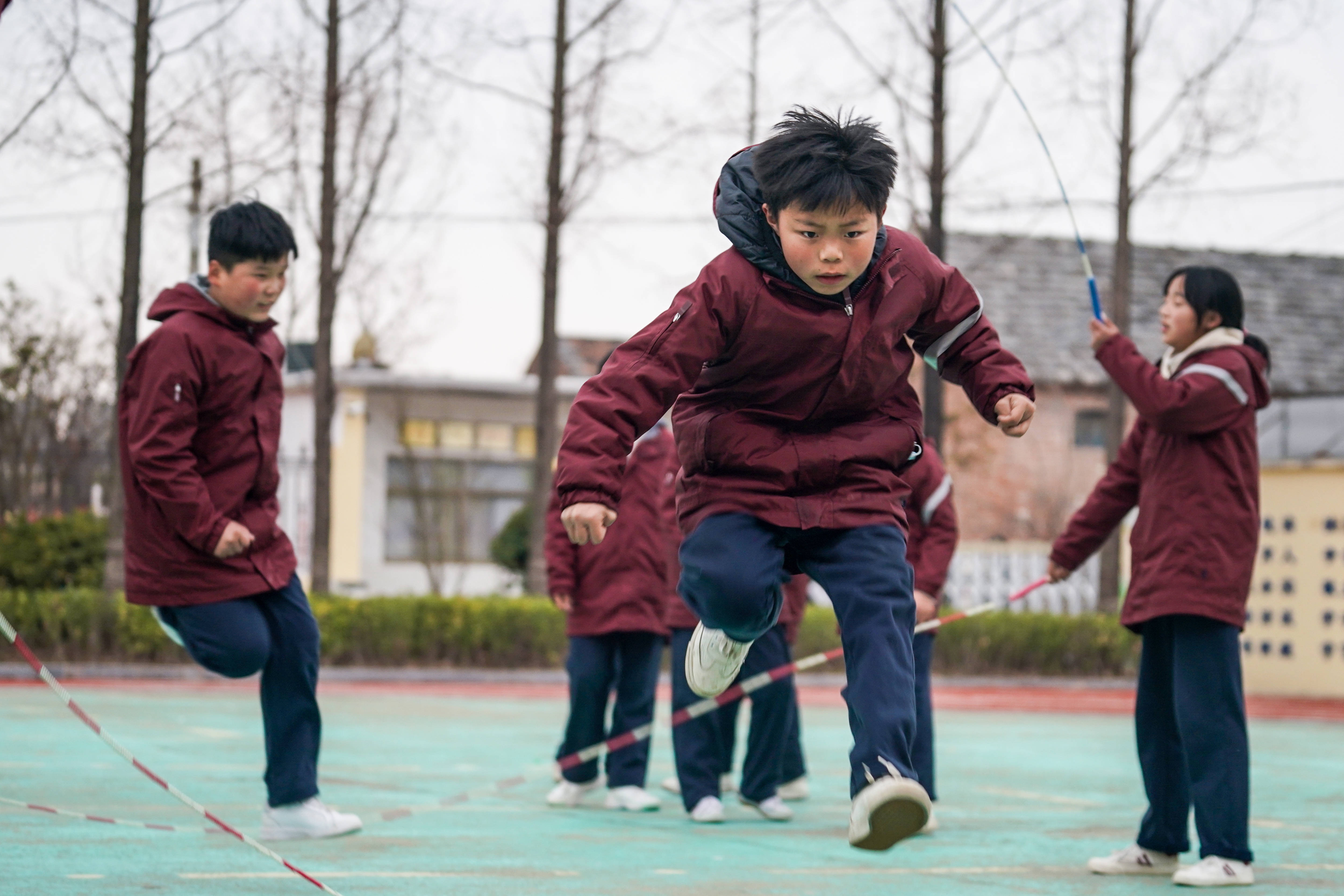 我爱体育课——江苏睢宁:花样少年 "绳"采飞扬_小学