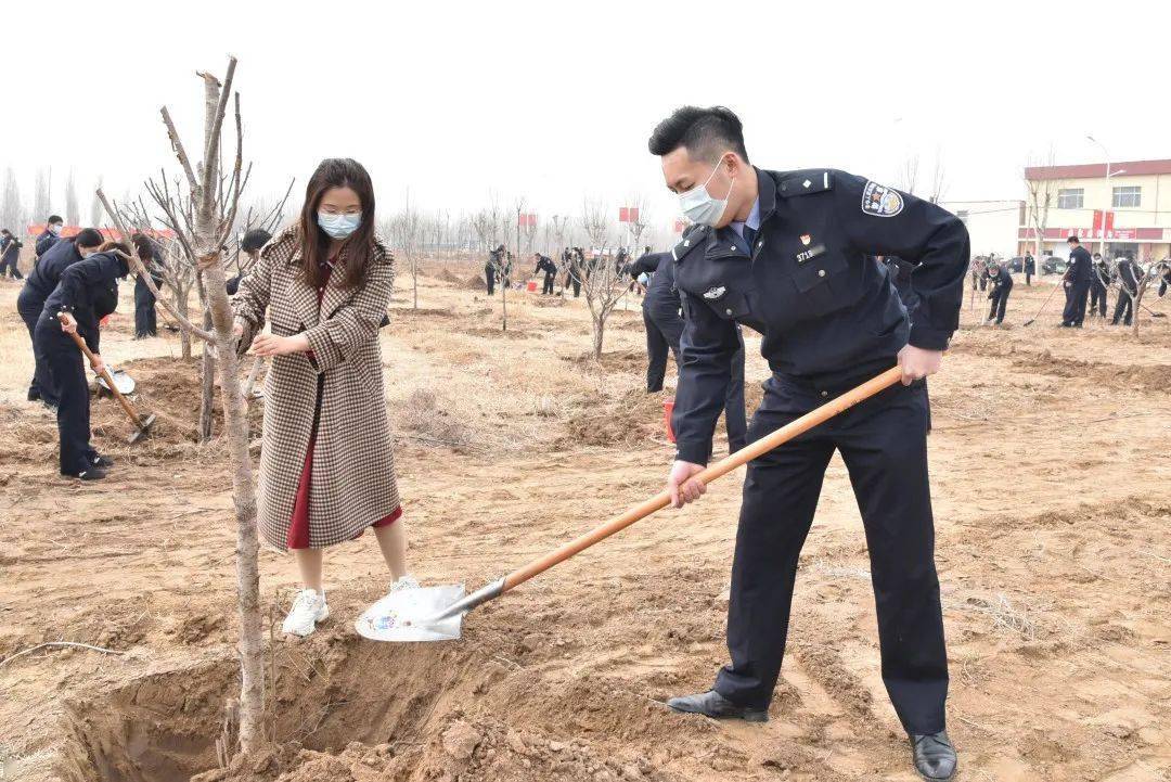 今天,他们在这里,种下希望_监狱管理局