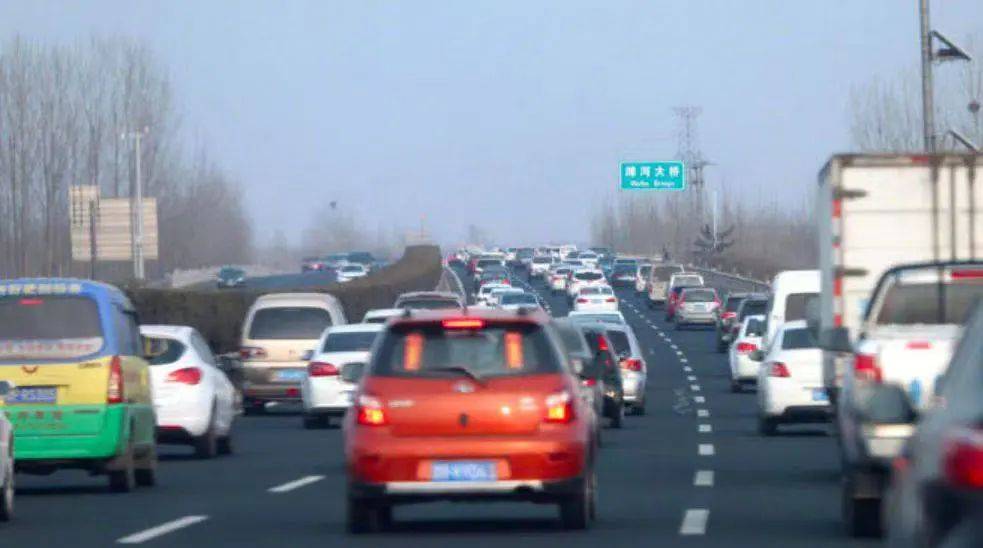 十三路末班车完整版小视频 2b662a17341d486aba82def949b92779.jpeg