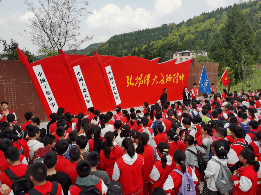 奋斗百年路启航新征程广元青少年掀起学党史热潮