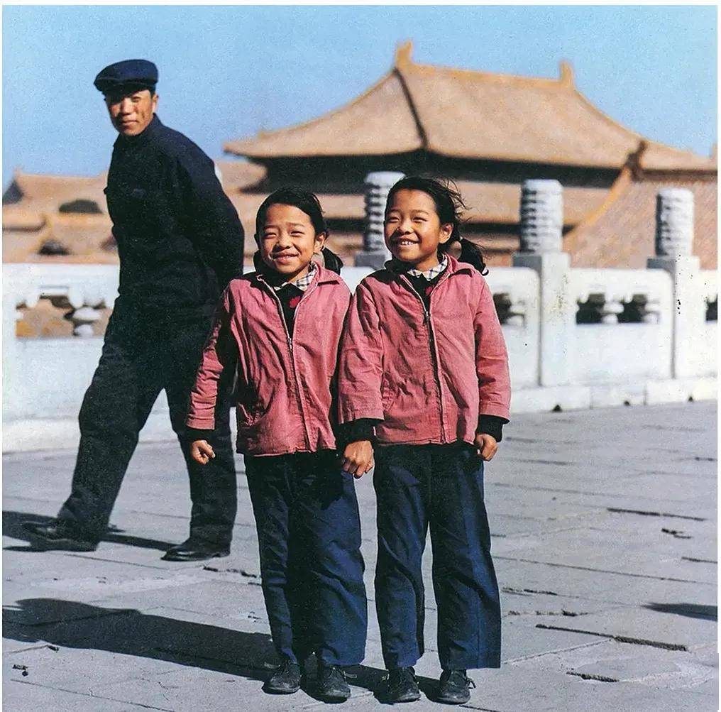 八十年代中国儿童,秋山亮二摄影集《你好,小朋友》