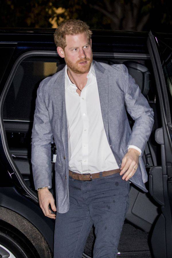 境外媒体:哈里王子已返回英国 将参加菲利普亲王葬礼