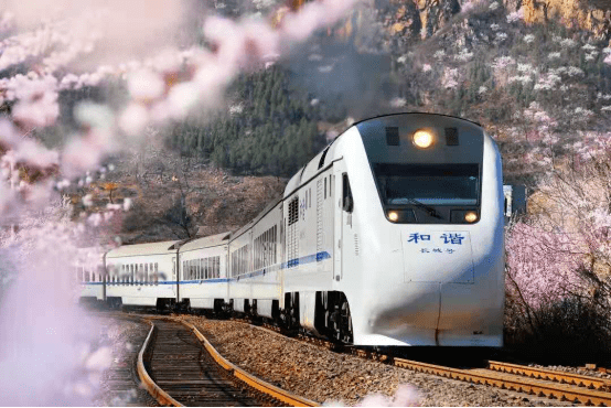 燕郊再迎市郊铁路通勤,全面推进!