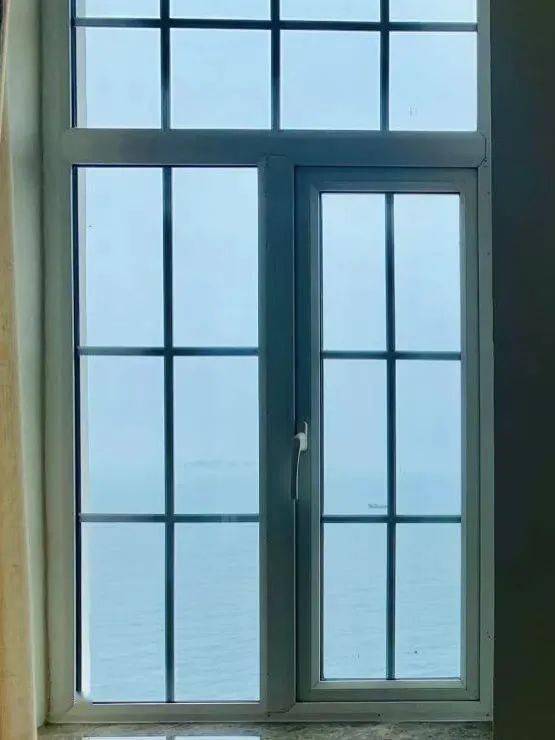 2021流行的窗户款式,2020最新窗户造型 2021犇向八大关丨最美窗户透进来的不是光,是希望