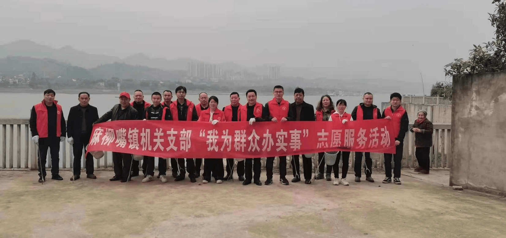 巴南区麻柳嘴镇学史力行,用"心"入"微"解决群众所需