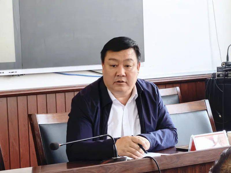 市委常委宣传部长库伦旗委书记马慧吉深入学校调研指导教育教学工作