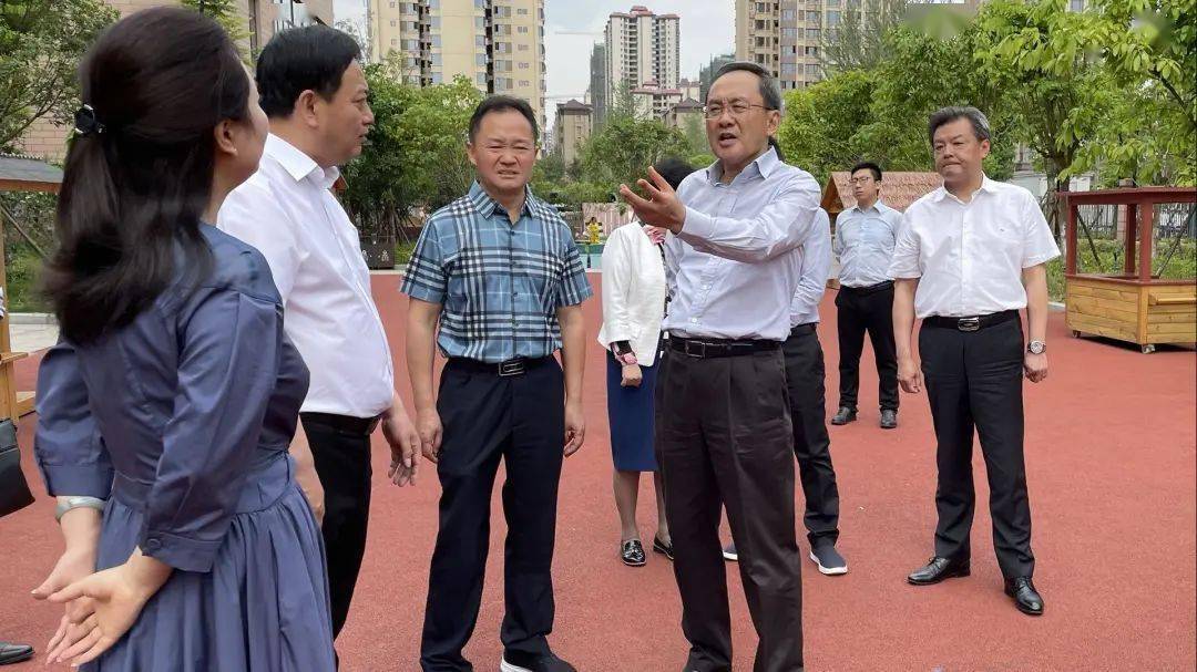 省人大常委会党组副书记,副主任王宁一行莅眉调研
