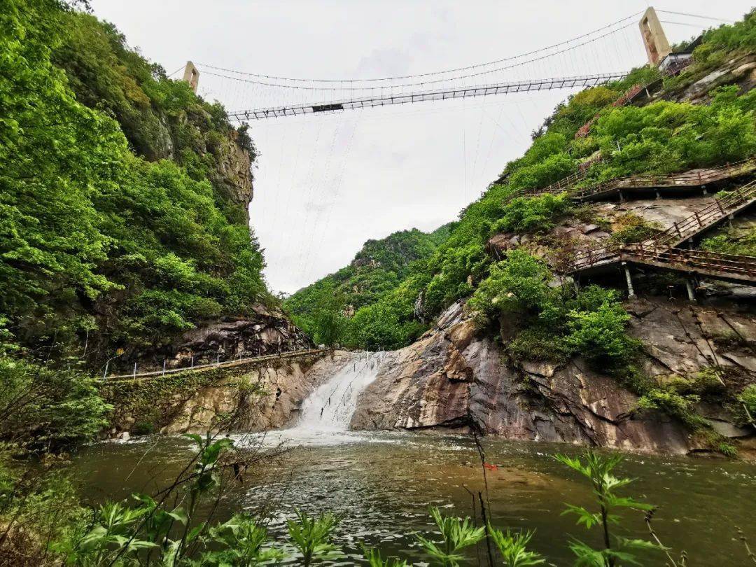 诗景龙潭峡景区