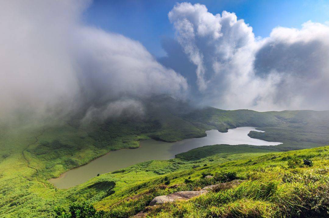 【山伍成群】露营海上武功山—中国十大最美海岛之大嵛山岛,邂逅这一