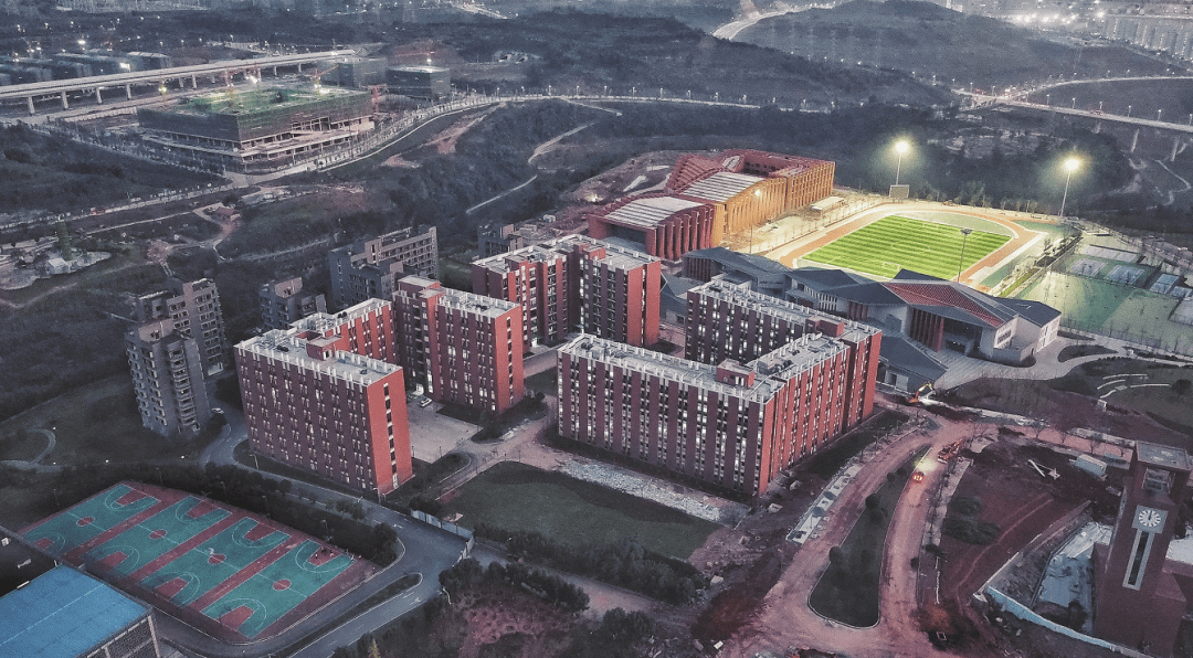走进两江大学大院大所中国科学院大学重庆学院努力建设创新生态圈