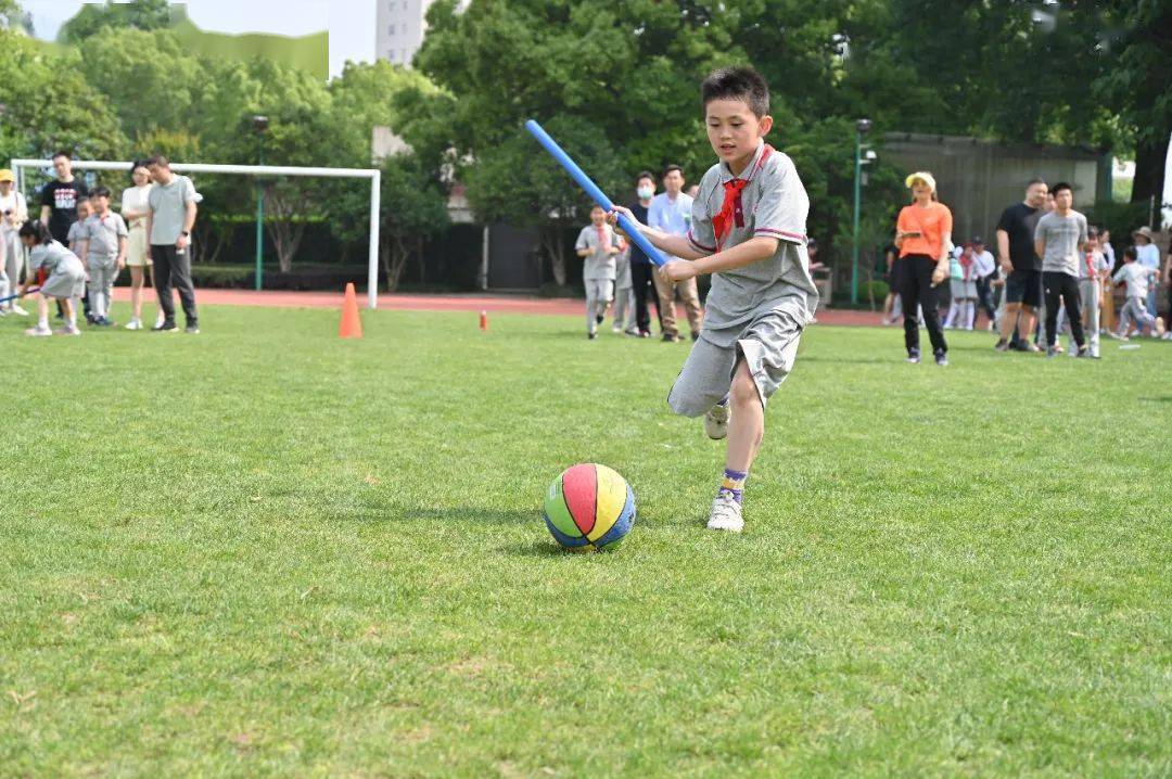 动态童心向党庆百年争做运动好少年嘉定区城中路小学体育大联赛