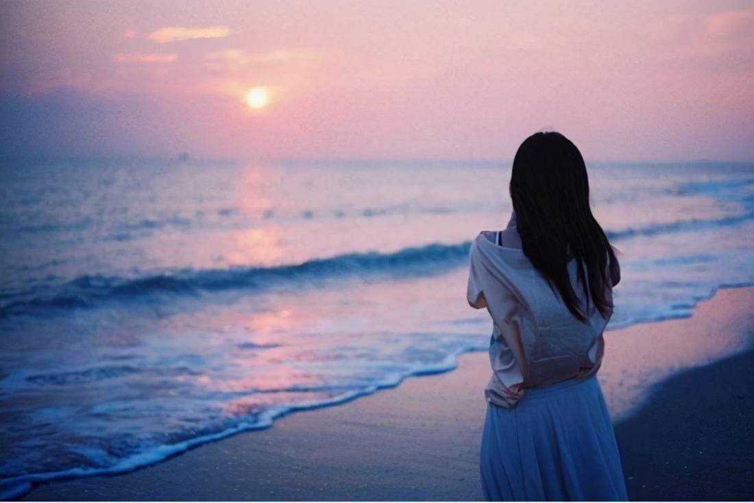 一个人最高级的活法四个字不闻不问