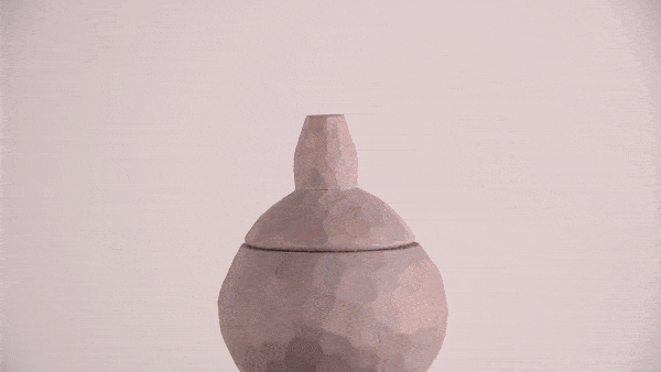 去年年初,疫情爆发,人们将矛头对象了蝙蝠,不少人甚至跑去侵扰那些