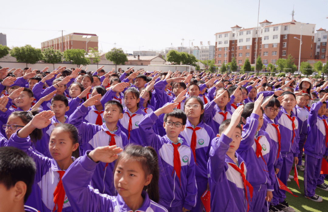 杭锦后旗各校,幼儿园庆六一乐趣多_小学