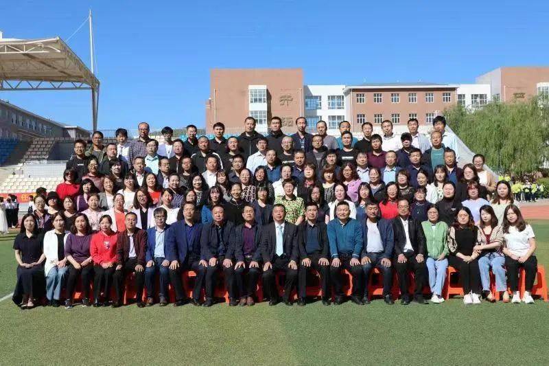 丰宁一中举行2021届高三学生毕业典礼