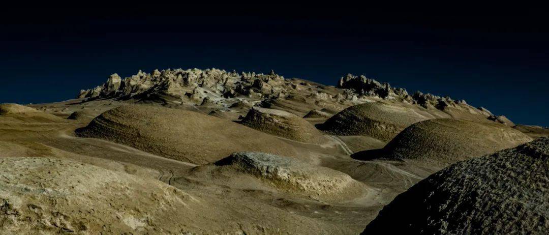 2021年5月15日,天问一号着陆巡视器成功着陆于火星乌托邦平原南部