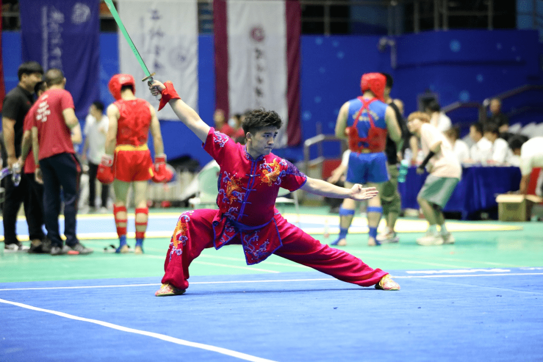 人大武术队在2021年首都高校武术比赛中勇夺14金9银8铜获得男女团体