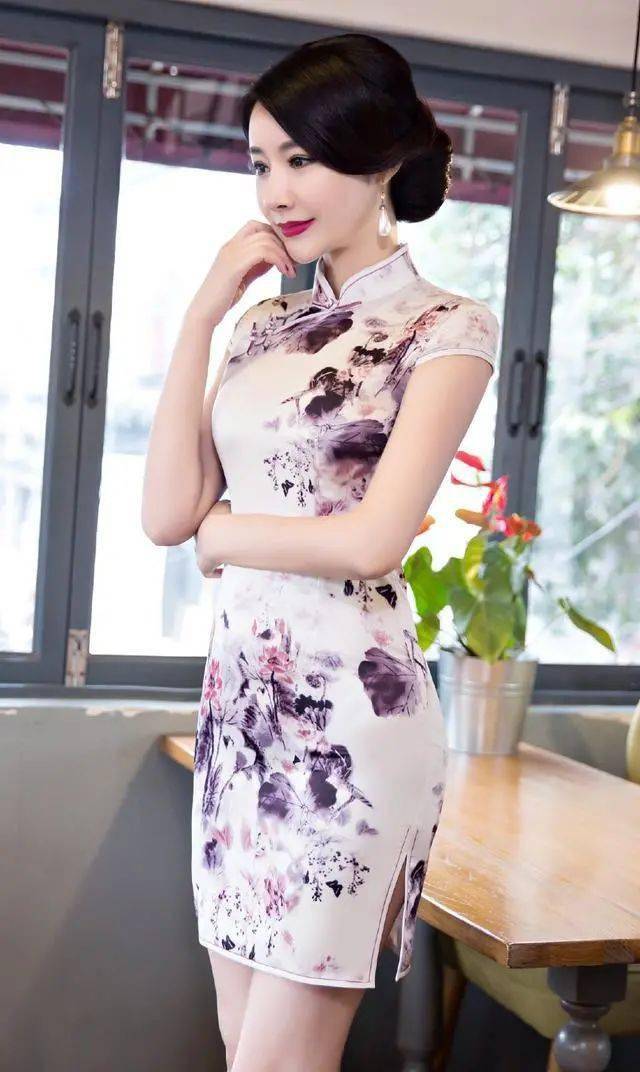 中国风短款旗袍,让女人尽显优雅娇媚
