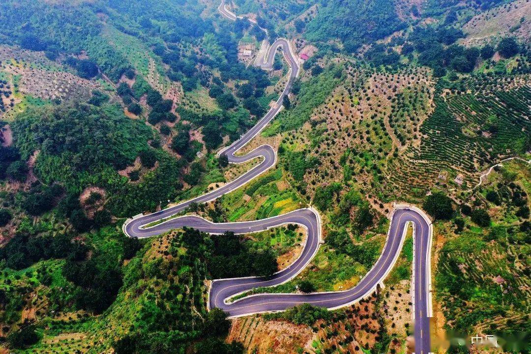 有"秋名山车道"之称的环会稽山国家森林公园美丽公路位于浙江省诸暨