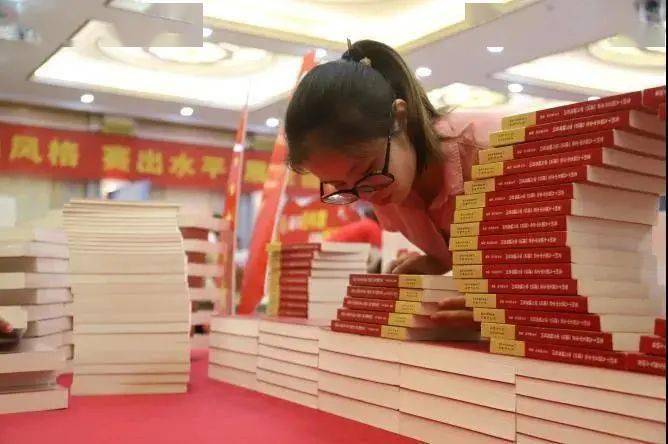 广西初赛2021年全国新华书店共庆建党100周年主题出版物造型展示大赛