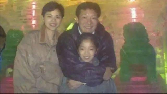 有时廖俊波几天不着家,妻子林莉关心他,想打个电话问问,又怕打扰他