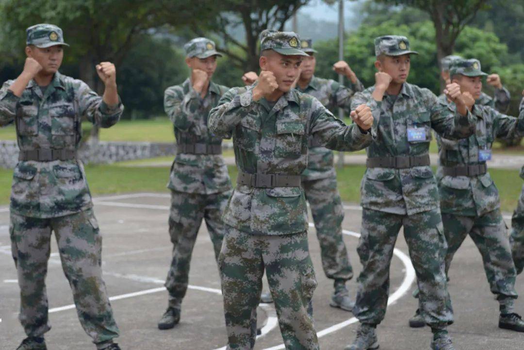 练兵备战南部战区某旅武警咸宁支队新疆森林消防总队巴州支队